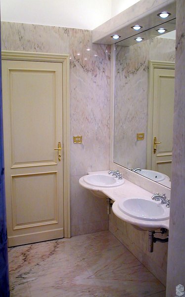 TOP BAGNO IN MARMO REALIZZATO DA GENERALMARMI